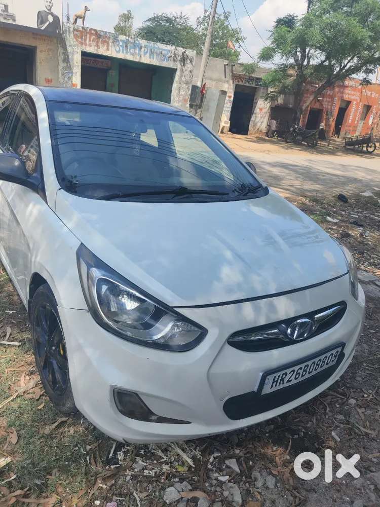 Hyundai Verna 2012