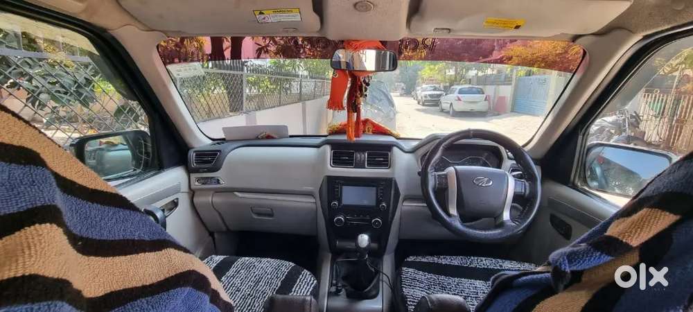 Mahindra Scorpio S10 2016