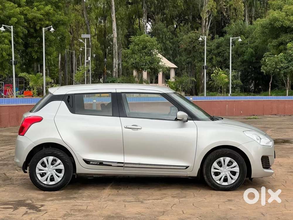 Maruti Suzuki Swift Vxi, 2021, Petrol