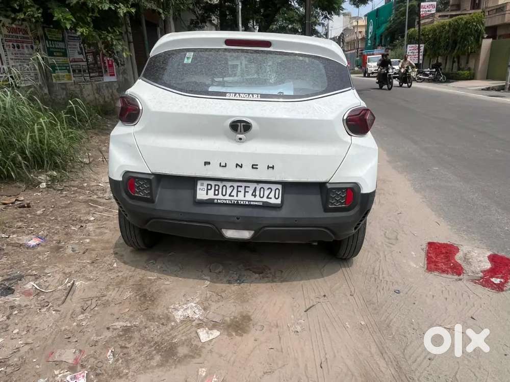 Tata Punch 1.2 Revotron 2025