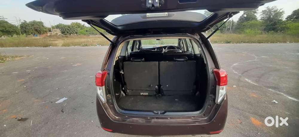 Toyota Innova Crysta 2.4 G Mt 8s, 2020, Diesel