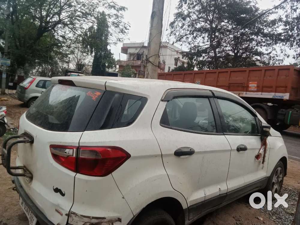 Ford Aspire Titatinium Blu 2014