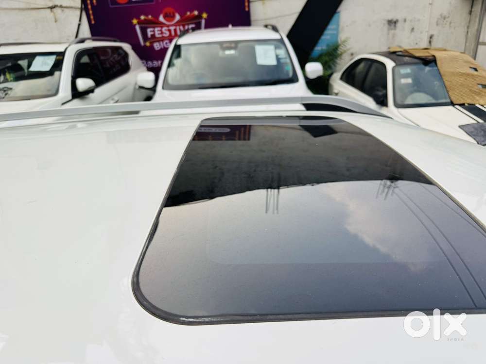 Maruti Suzuki Brezza 1.5 Zxi Smart Hybrid, 2024, Petrol