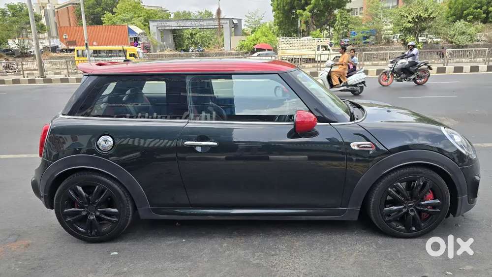 Mini Cooper 3 Door 2021 Petrol 32000 Km Driven
