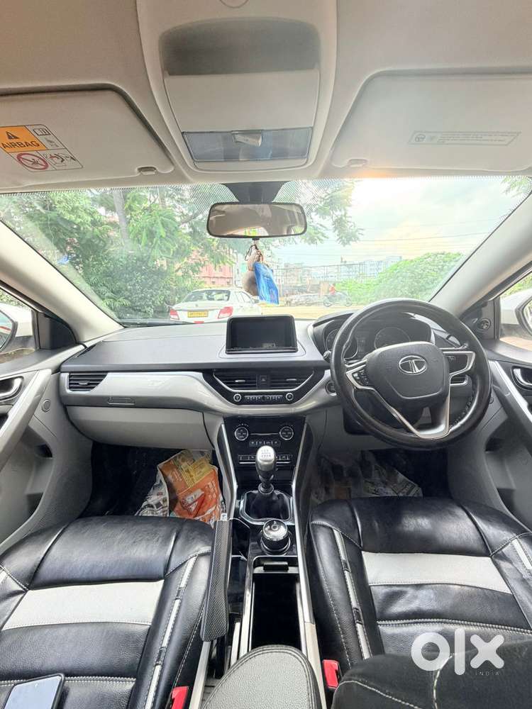 Tata Nexon 1.2 Revotron Xza Plus, 2017, Petrol