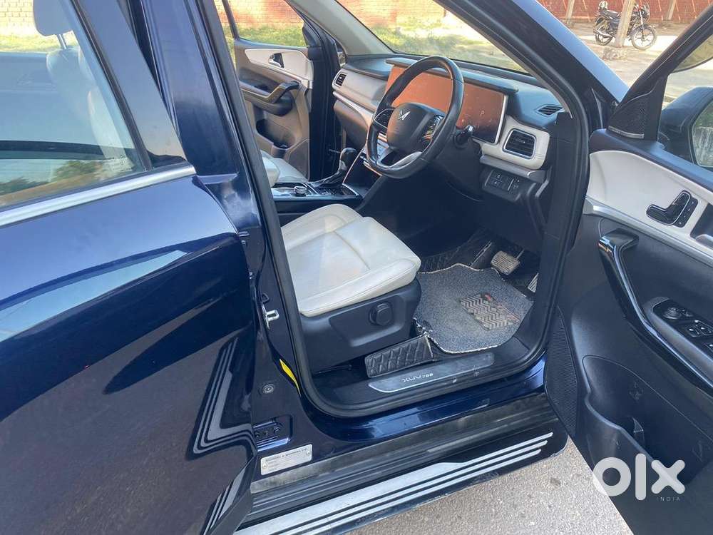 Mahindra Xuv700 2022 Diesel Well Maintained