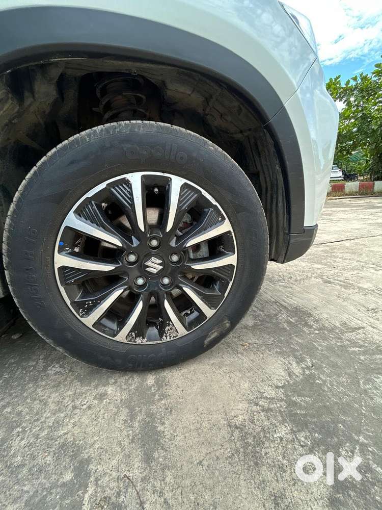 Maruti Suzuki Brezza Zxi Plus At, 2022, Petrol