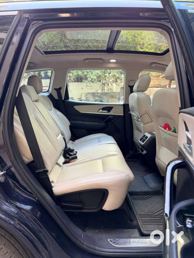 Mahindra Xuv700 2.2 Ax 7 Diesel At Luxury Pack Str, 2023, Diesel
