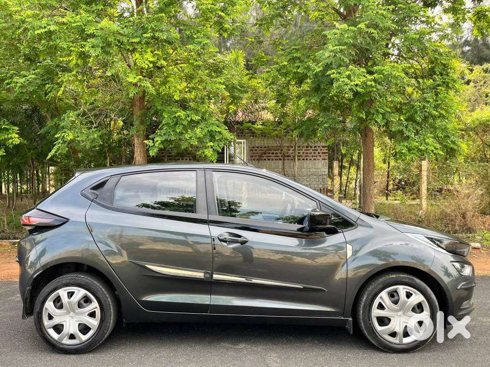 Tata Altroz, 2021, Petrol