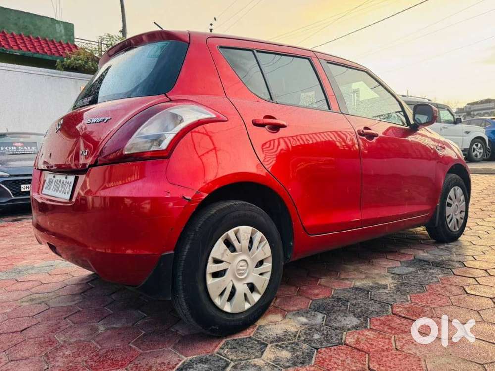 Maruti Suzuki Swift Vxi + Manual, 2013, Petrol