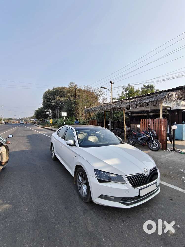 Skoda Superb 2016 Diesel Well Maintained