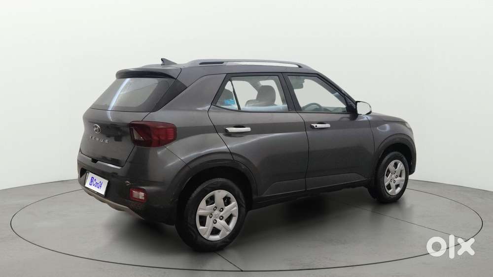 Hyundai Venue 1.2 S Plus, 2021, Petrol
