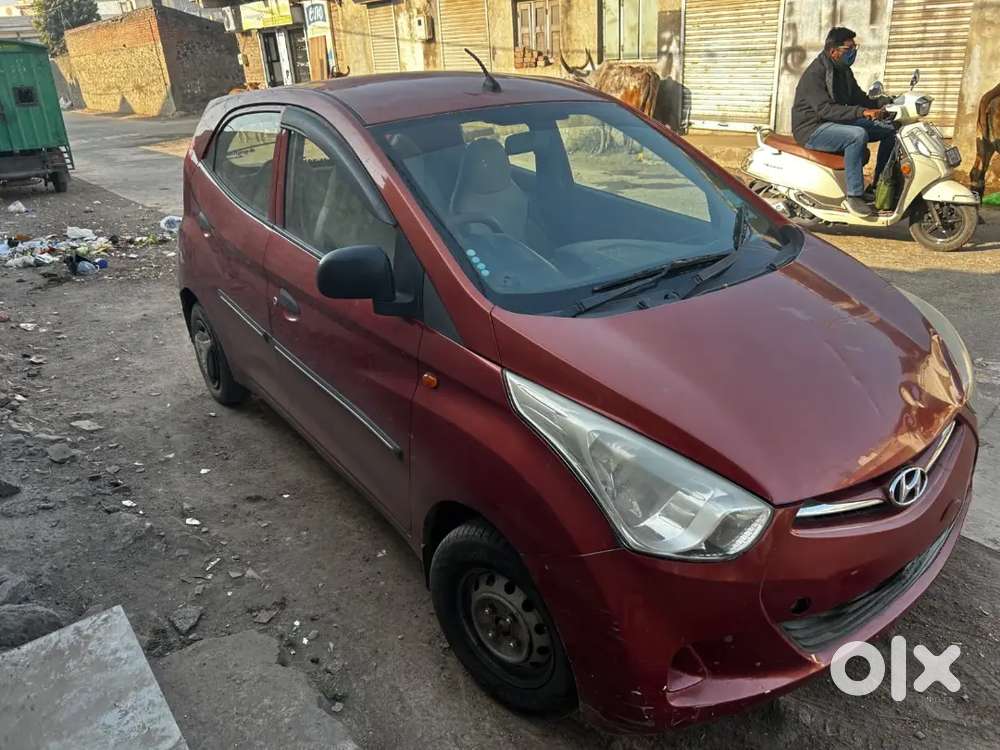 Hyundai Eon Petrol Manual 2012 Variant