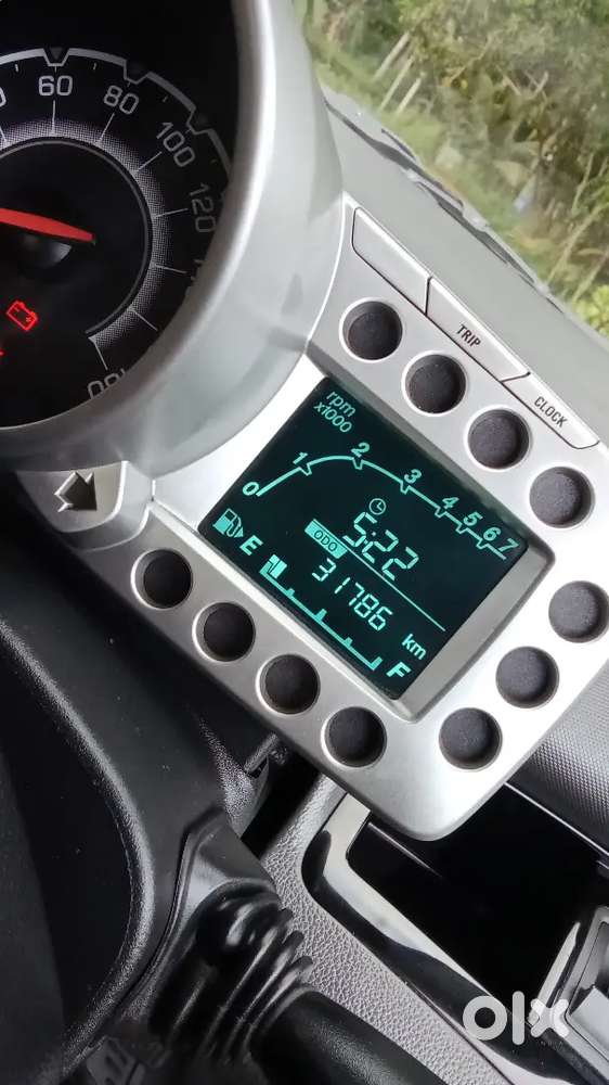 Chevrolet Beat 2011 Petrol 31800 Km Driven
