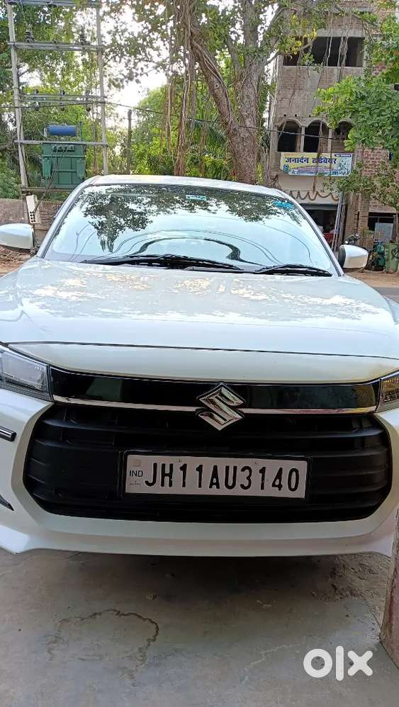 Maruti Suzuki Dzire 2025 Petrol 7300 Km Driven