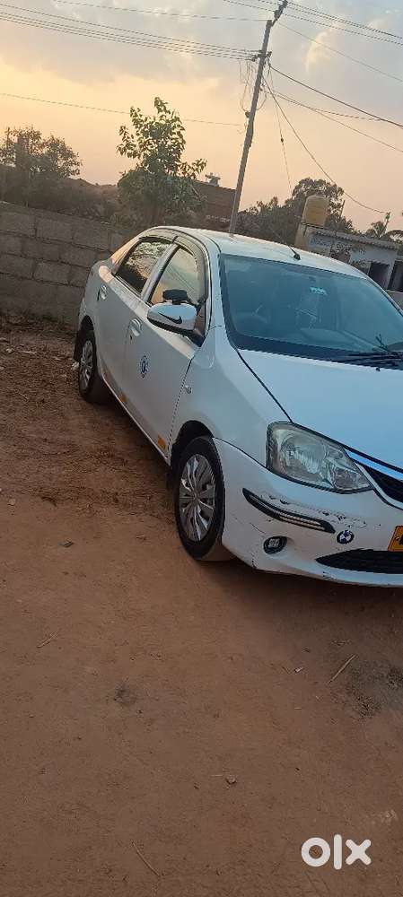 Toyota Etios Diesel 2015 Continue Loan 10 Emi Remaining 11800 Per Emi