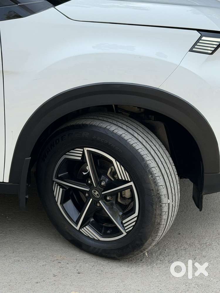 Tata Nexon, 2025, Petrol
