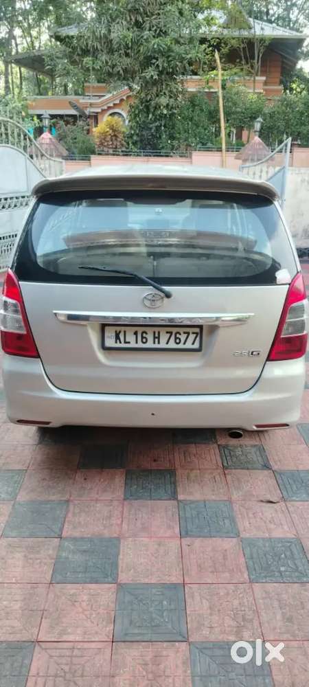 Toyota Innova 2012 Diesel 182000 Km Driven