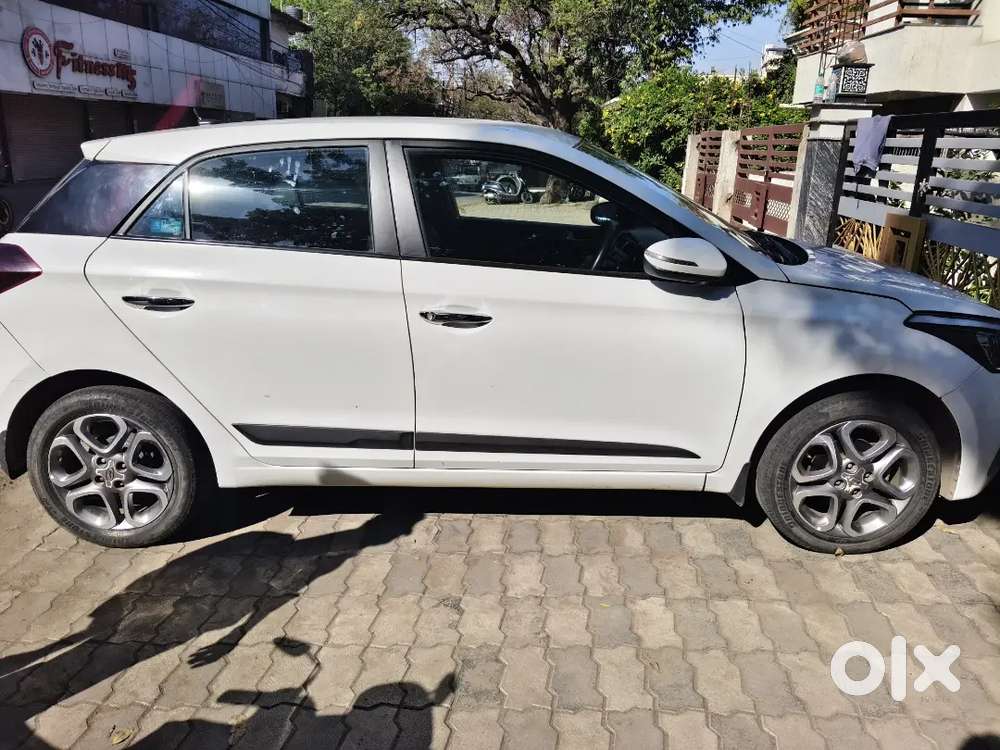 Hyundai I20 Asta2018 Top Model Single Owner 40k Km Excellent Condition