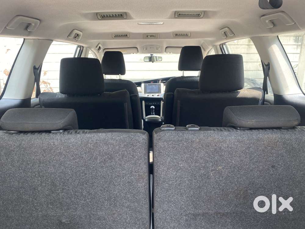 Toyota Innova Crysta 2.4 G Mt 7 Str, 2000, Diesel