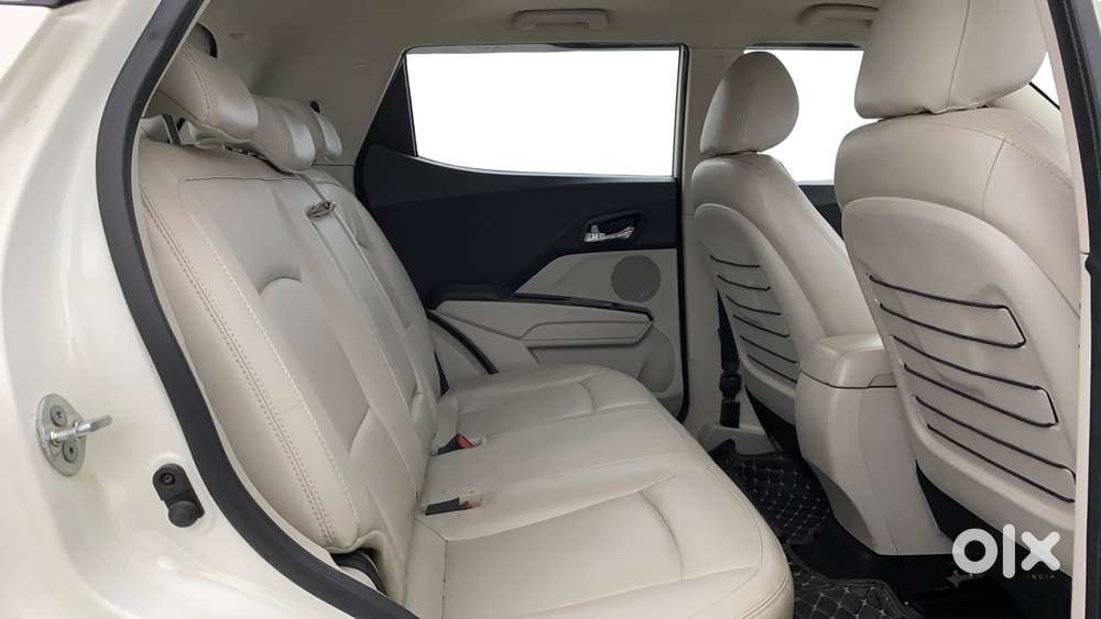 Mahindra Xuv300 W8 Option Diesel, 2022, Diesel