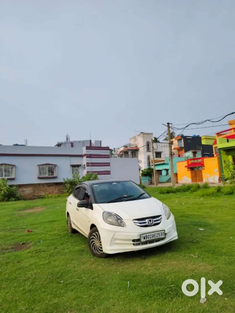 Honda Amaze 2013 Petrol , Tax Paid Upto 2028 Last