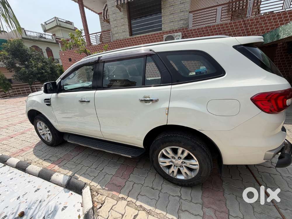 Ford Endeavour Titanium 2020