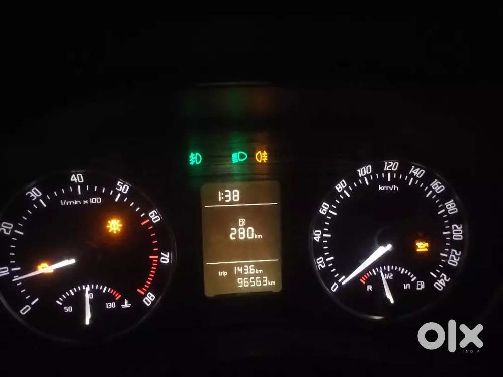 Skoda Laura 2011 Petrol 94000 Km Driven