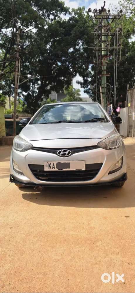 Hyundai I20 Magna Petrol 2012