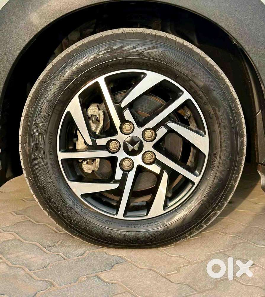Mahindra Xuv 3xo Ax5 Ds Mt, 2025, Diesel