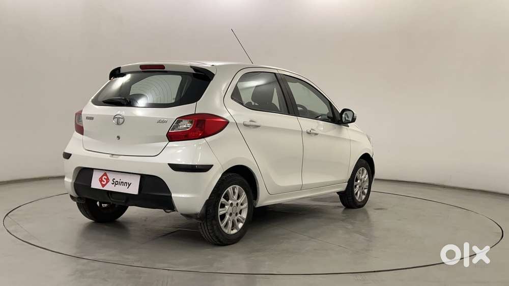 Tata Tiago Xza, 2017, Petrol