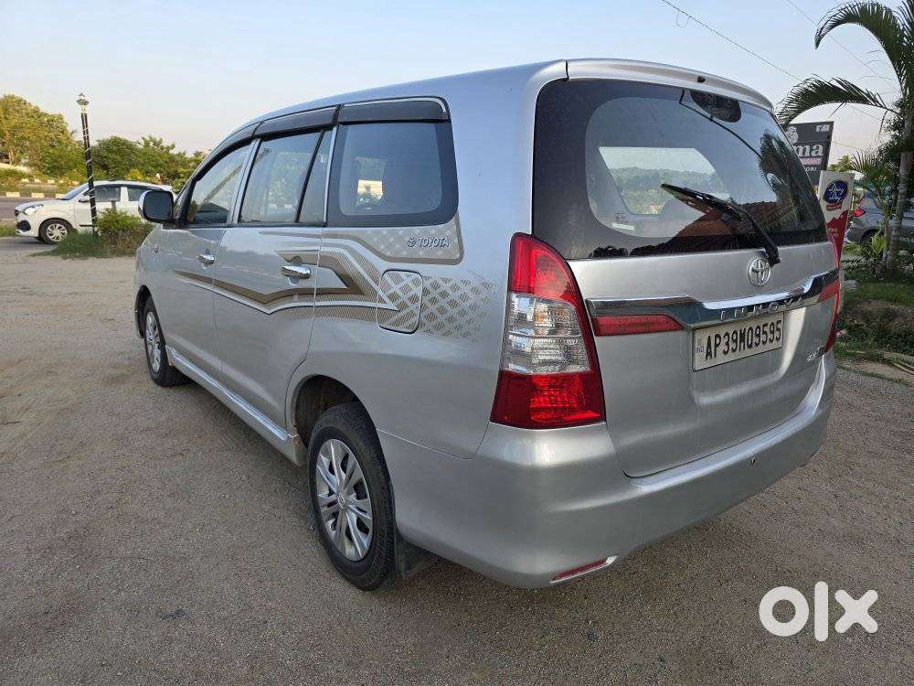 Toyota Innova 2.5 G (diesel) 8 Seater, 2012, Diesel