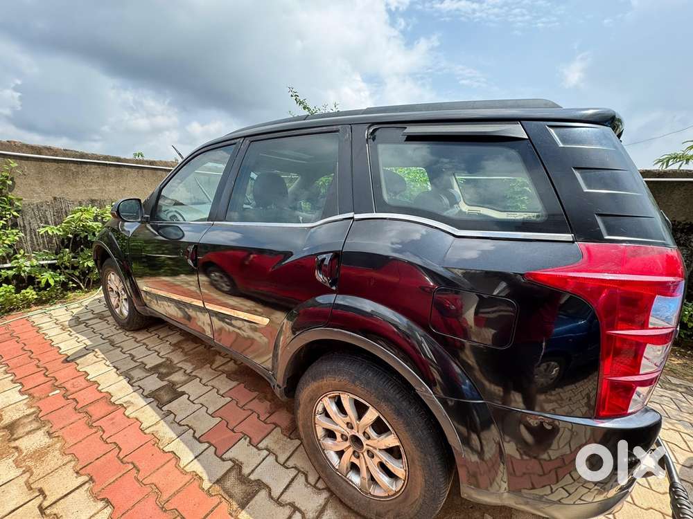 Mahindra Xuv500 2015 Diesel 130000 Km Driven