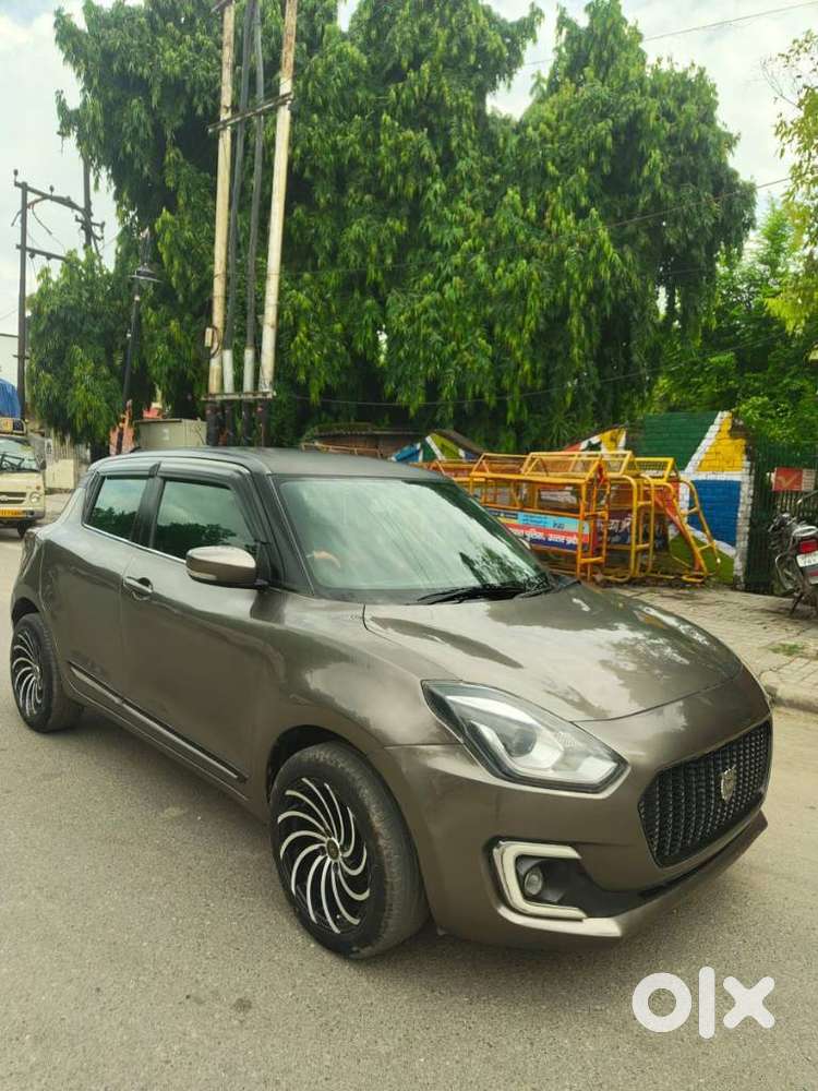 Maruti Suzuki Swift Vxi 1.2 Abs Bs-iv, 2018, Petrol