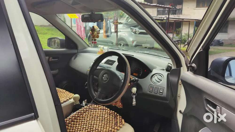Maruti Swift Dzire 2010