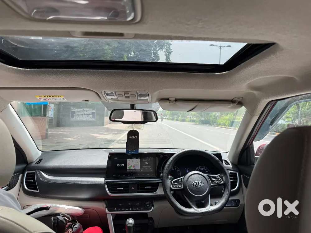 Top Model Sunroof Kia