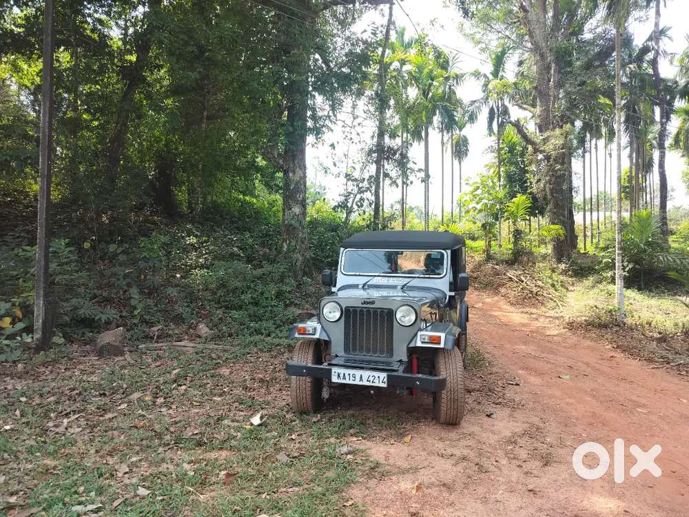 Mahindra Jeep 2000