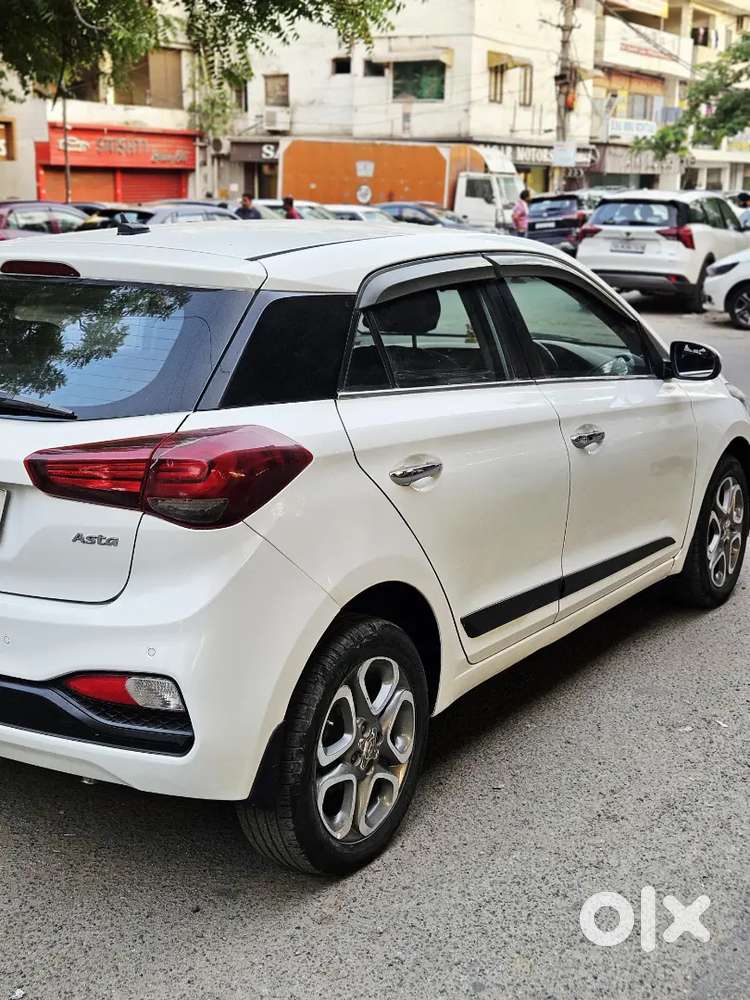 Elite I20 Asta Optional - Excellent Condition 2018 Petrol