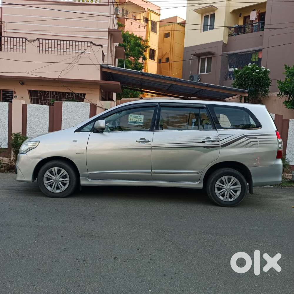 Toyota Innova 2.5 G (diesel) 8 Seater, 2014, Diesel