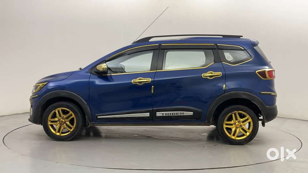 Renault Triber Rxz, 2022, Petrol