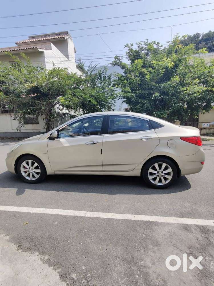 Hyundai Verna 1.6 Fluidic Vtvt S (o) At, 2012, Diesel