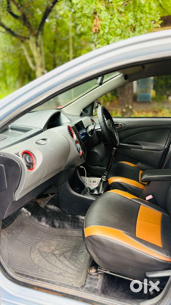 Toyota Etios Liva 2012