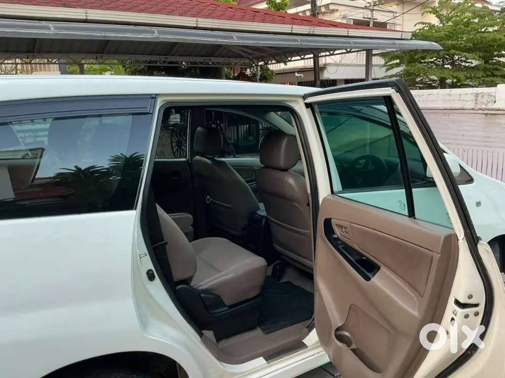 Toyota Innova G2 Diesel 2015