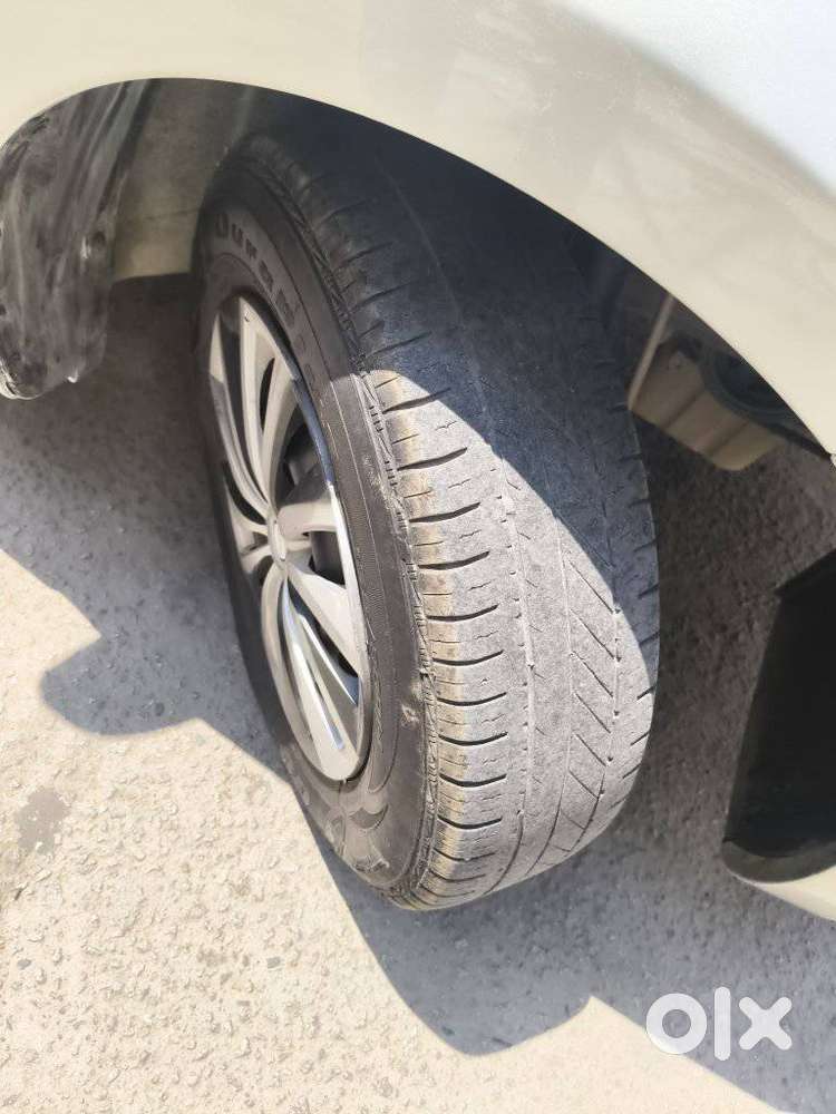 Maruti Suzuki Dzire 1.2 Vxi Amt, 2018, Petrol