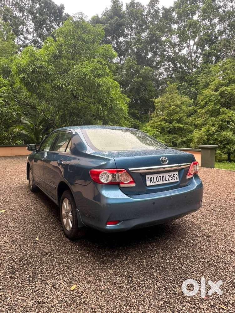 Toyota Corolla Altis 2011 Facelift