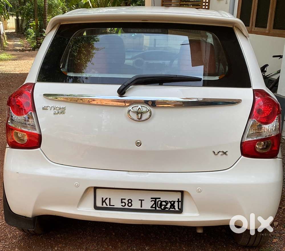Toyota Etios Liva 2016