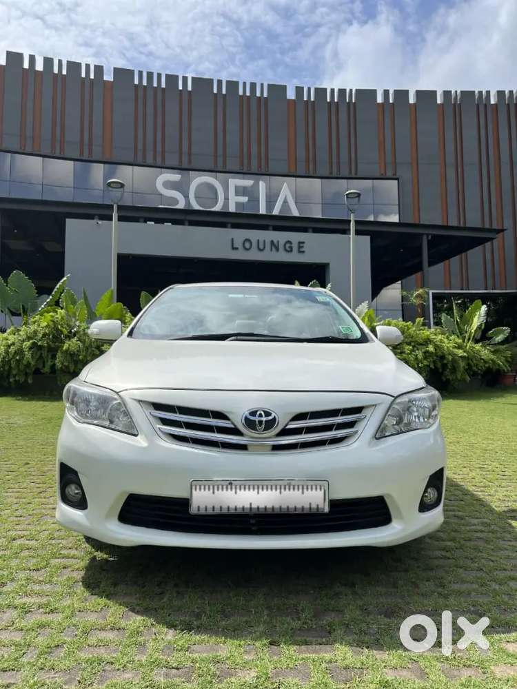 Toyota Corolla Altis 2011 Cng & Hybrids 100000 Km Driven
