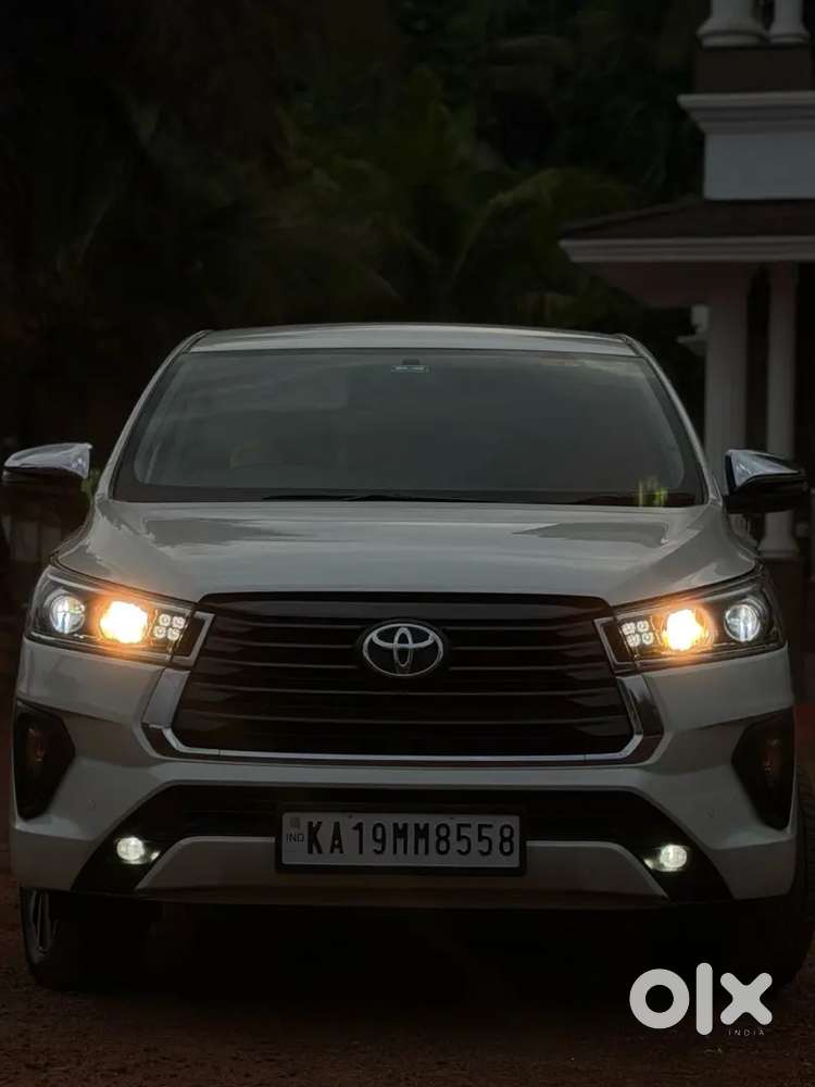 Innova Crysta 2022 Model Z Single Owner