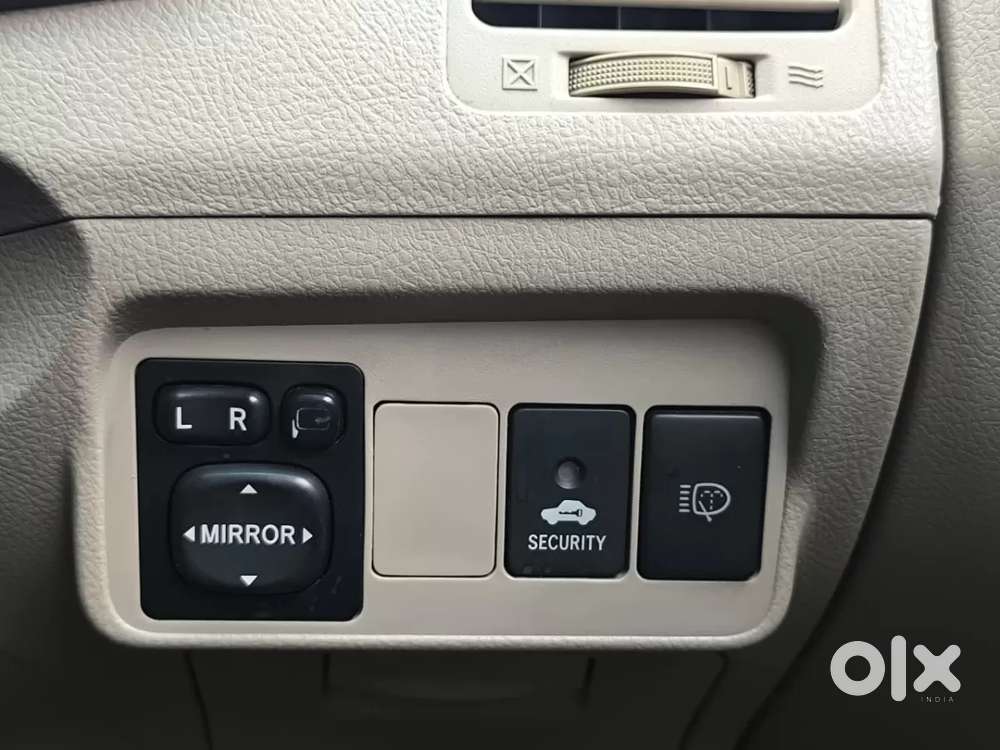 Toyota Corolla Altis, 2013, Petrol