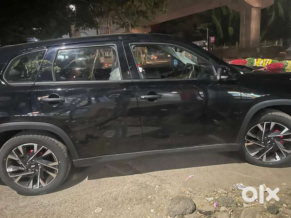 New Car 1 Month Old Only 900 Km Had Ran.